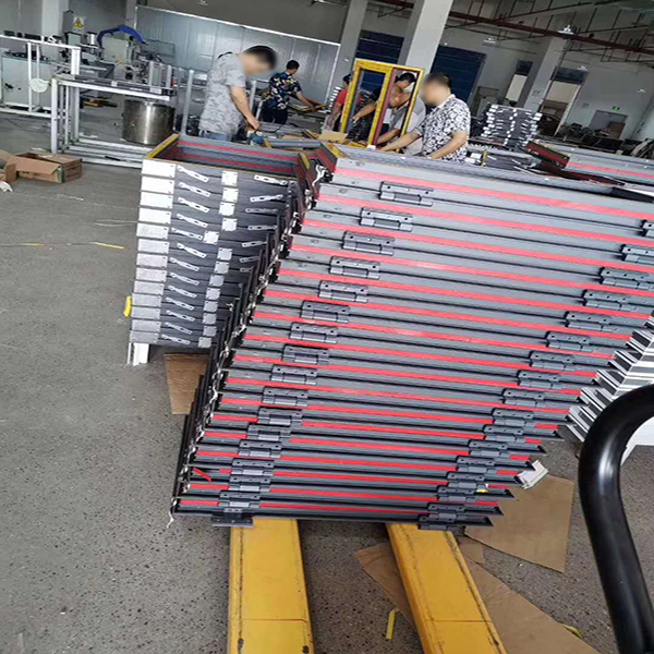 三樂防火窗工廠防火窗生產(chǎn)